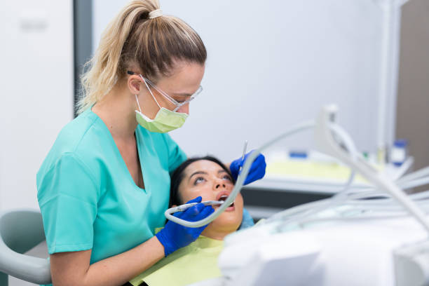 Best Emergency Tooth Extraction in Raymond, WA